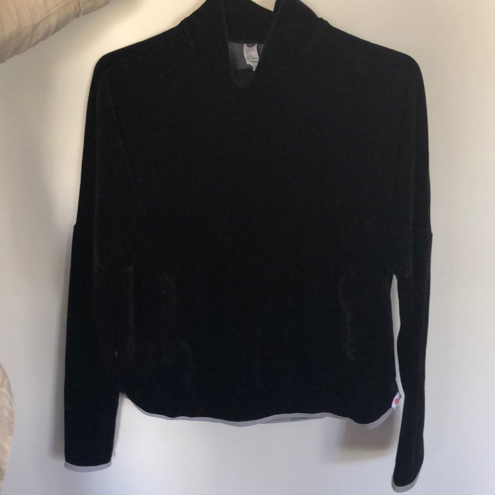 Size S Vimmia velvet pullover, NEVER WORN